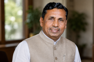 K H Muniyappa given charge of Ballari and Vijayanagara districts