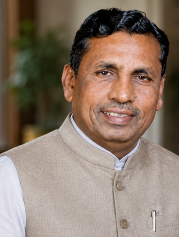 K H Muniyappa given charge of Ballari and Vijayanagara districts