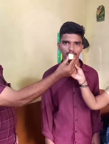 Koppal auto driver's children secure MBBS seats despite financial strain