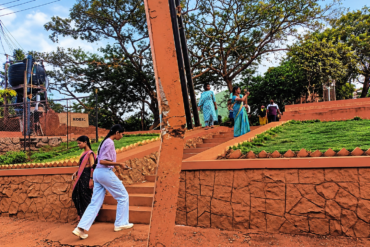 Tourists demand removal of broken utility pole at Sanduru viewpoint